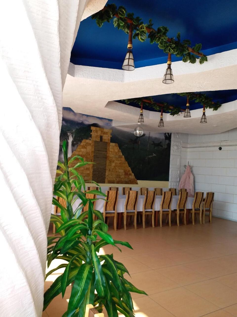 Apelsin Hotel Bilhorod-Dnistrovsʼkyy Екстериор снимка