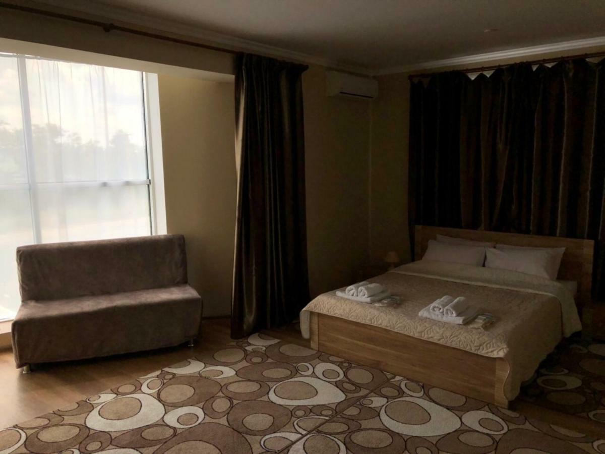 Apelsin Hotel Bilhorod-Dnistrovsʼkyy Екстериор снимка