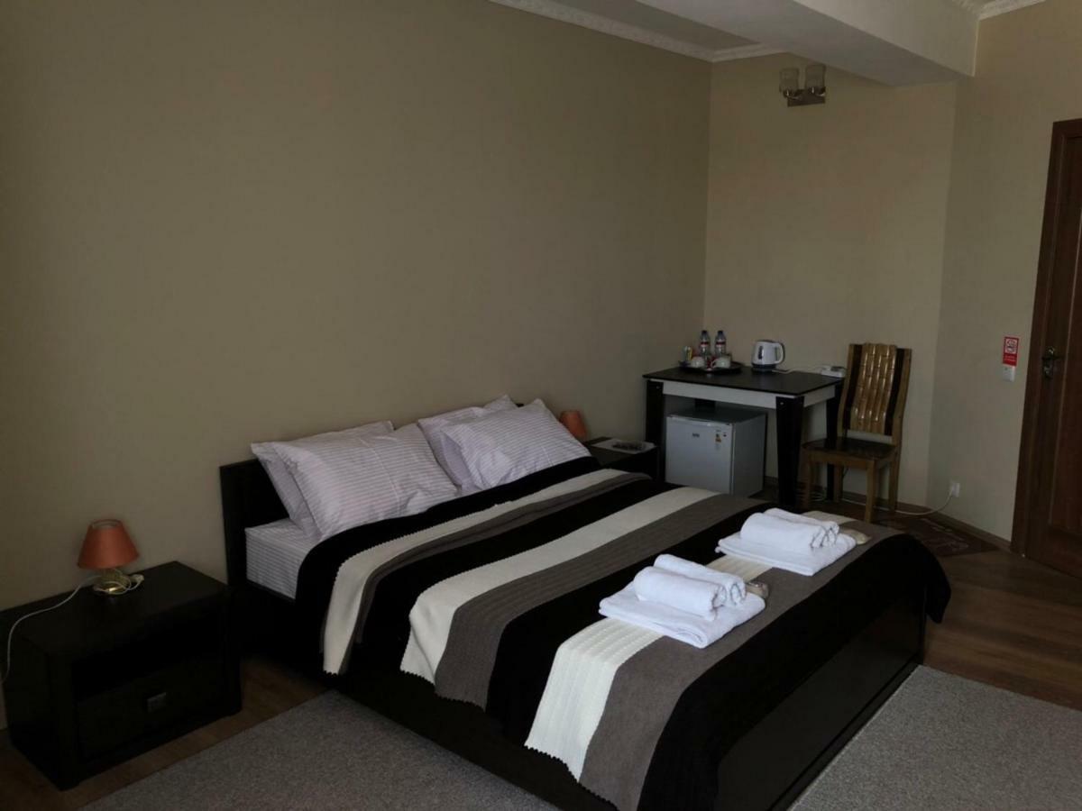 Apelsin Hotel Bilhorod-Dnistrovsʼkyy Екстериор снимка